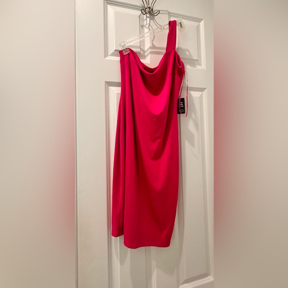 Dress one shoulder M new with tags express Fushia pink